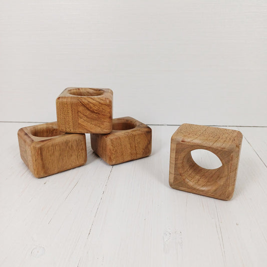 Portatovaglioli Cubetto Arrotondato in Noce - 1 pezzo