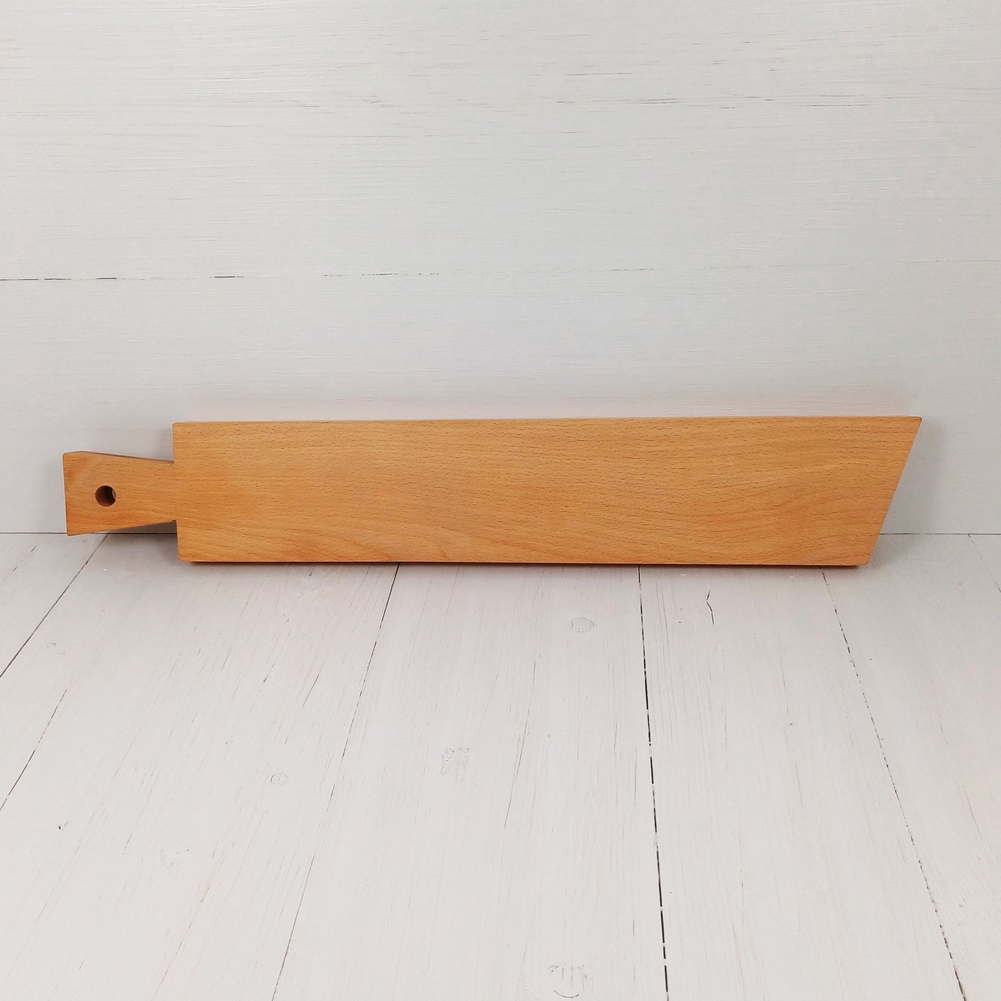 Tagliere Lungo per Aperitivi con Manico a coda di Rondine 60x10cm in Faggio