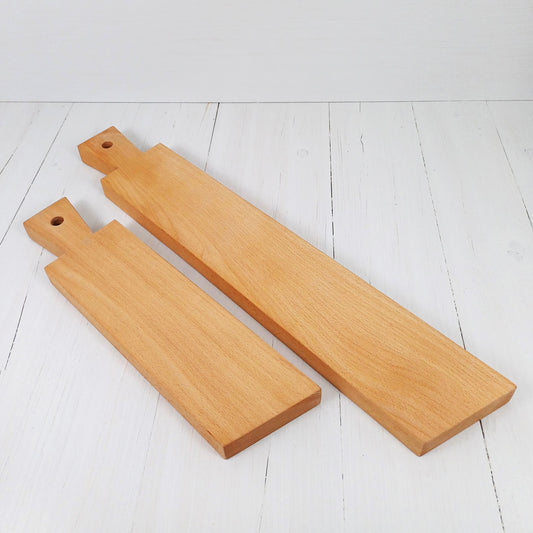 Tagliere Lungo per Aperitivi con Manico a coda di Rondine 40x10cm in Faggio