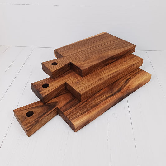 Tagliere Rettangolare con Manico a coda di Rondine 45x22,5cm in Noce