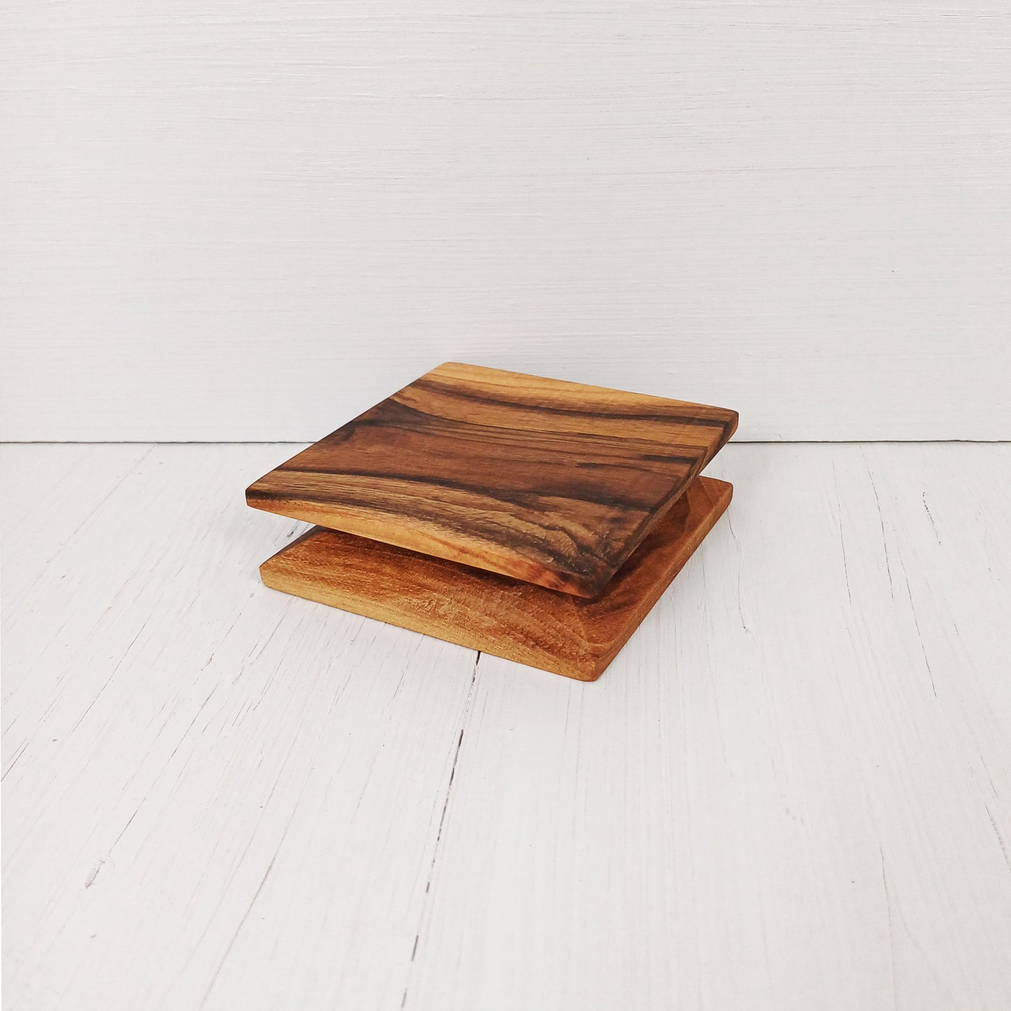 Sottopentola Quadrato Moderno 10x10cm in Noce