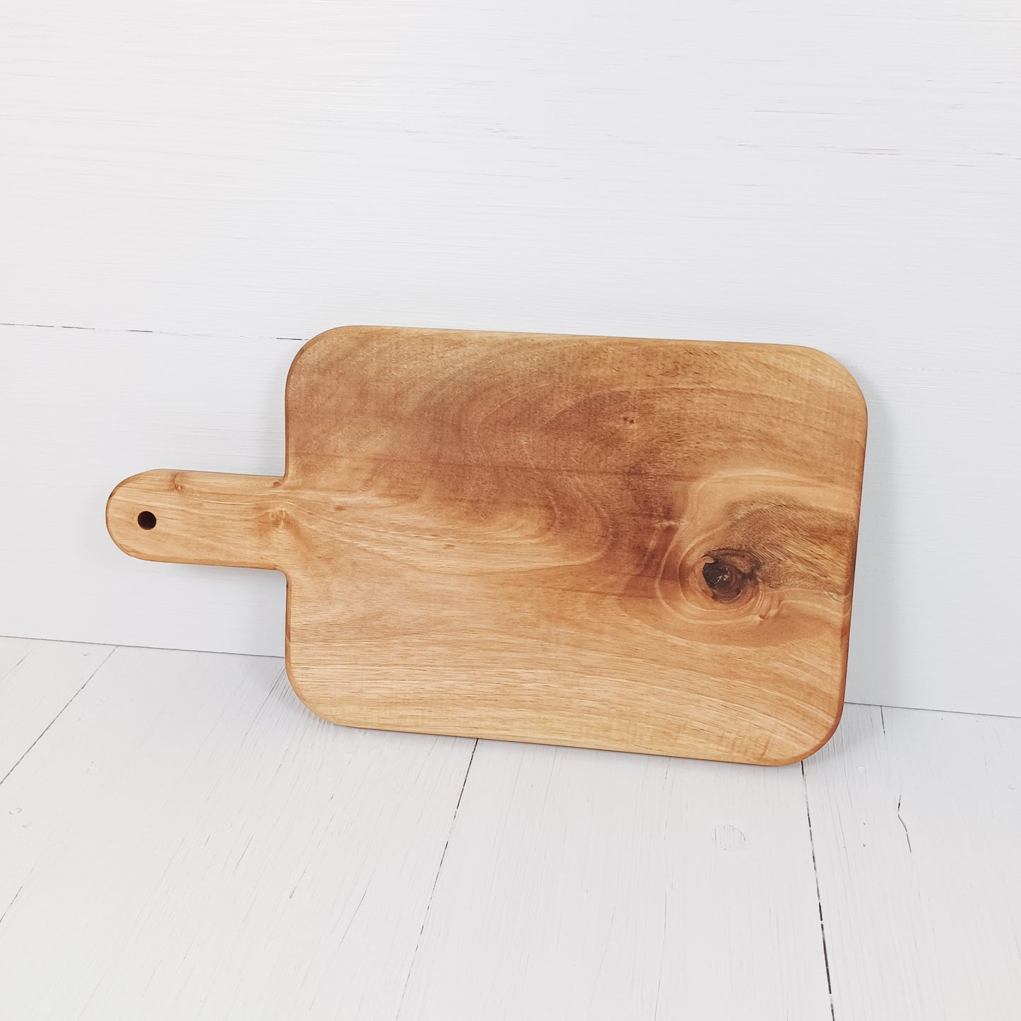 Tagliere Rettangolare Arrotondato con Manico 42x22cm in Noce