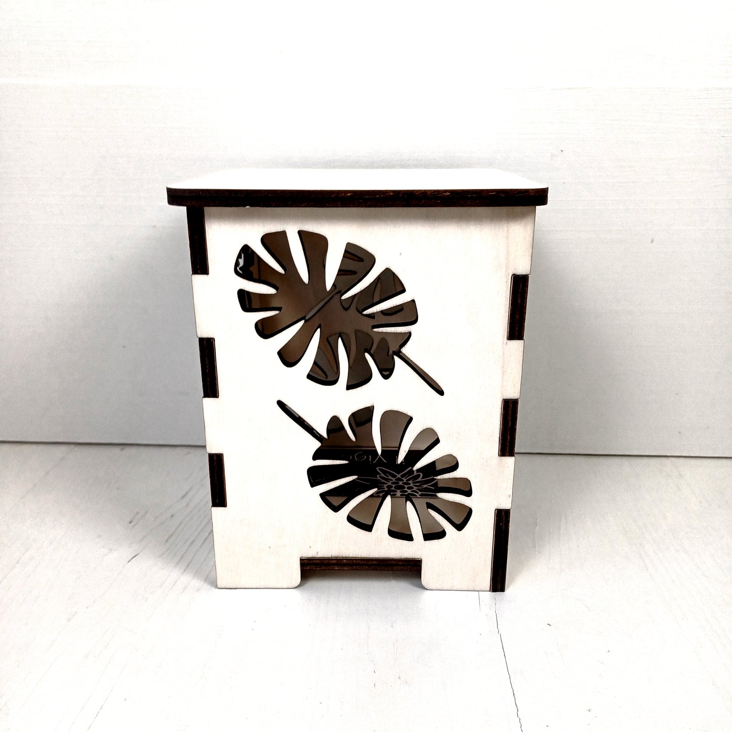 Lanterna in Pioppo - Foglie