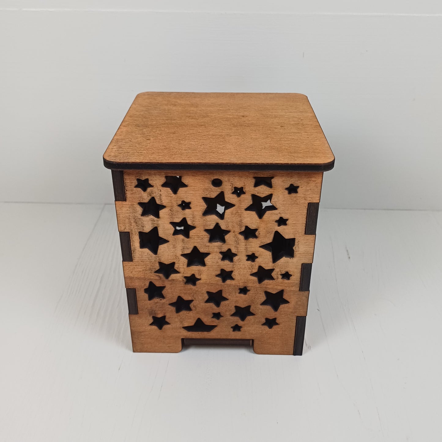 Lanterna in Pioppo - Stelle - Scuro