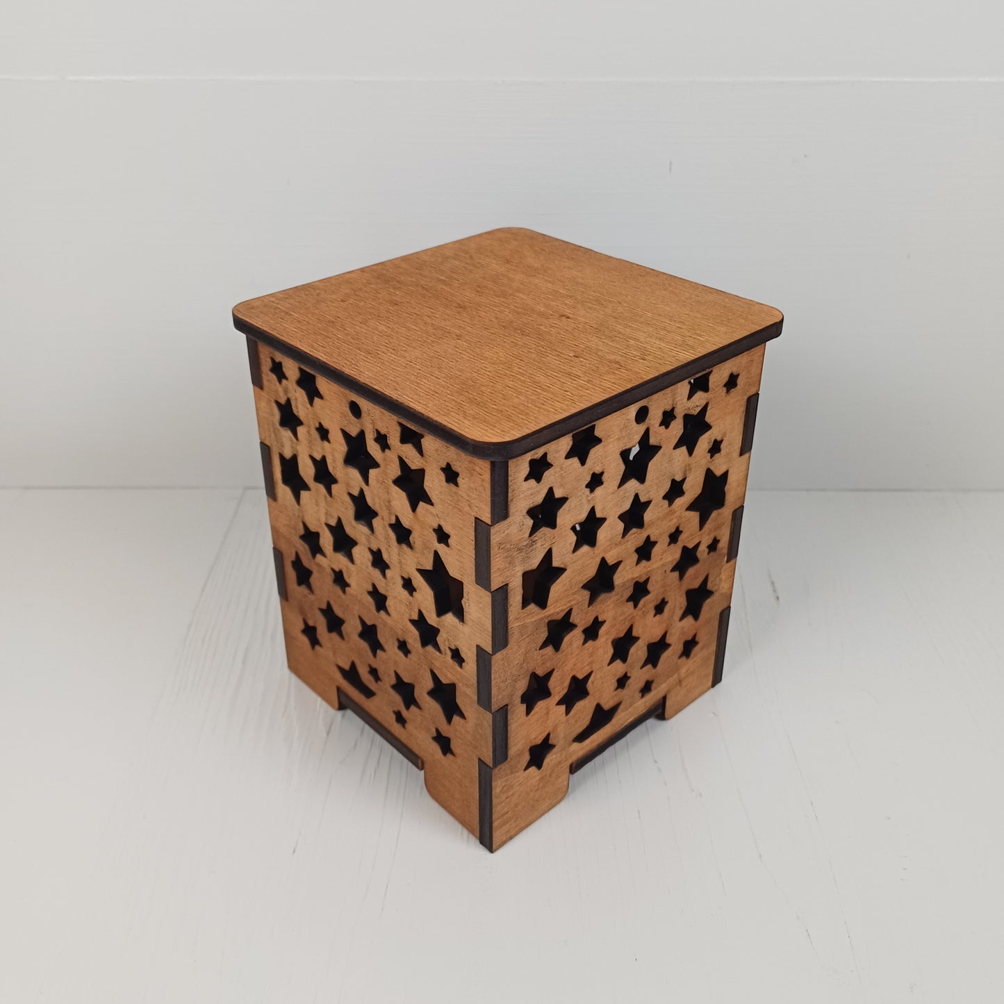 Lanterna in Pioppo - Stelle - Scuro