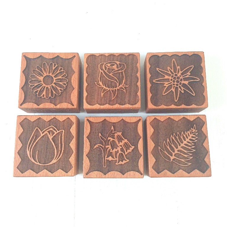 Stampini per Biscotti in Faggio - Set 6 Pezzi - Fiori