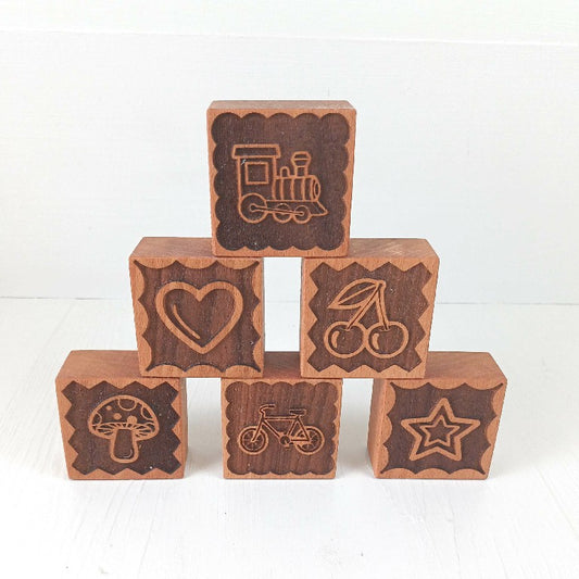 Stampini per Biscotti in Faggio - Set 6 Pezzi - Oggetti